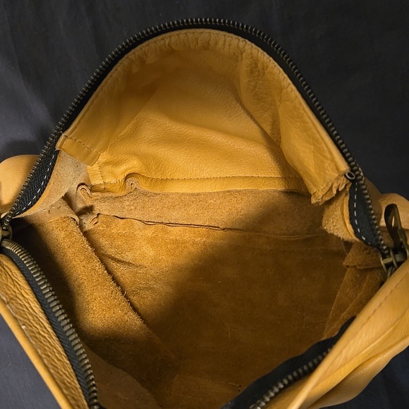 Parker Thatch Sling In Butterscotch - Picture 8 of 10
